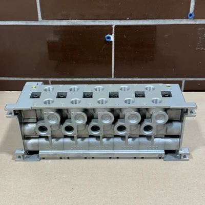NEW SMC VV5FS4-10-051-03-CD