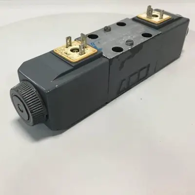 USED VICKERS DG4V-3-6C-M-U-HL7-60