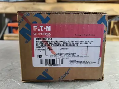 NEW CROUSE-HINDS DSD936 SA