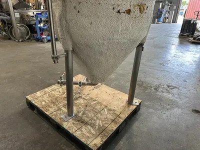 Yeast Tank