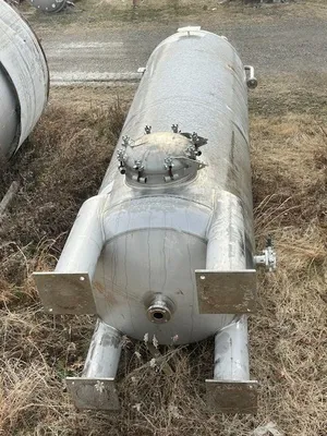 2001 STEEL-PRO INC. 2,000 Gallon Stainless Steel Tanks | Perry Equipment (10)