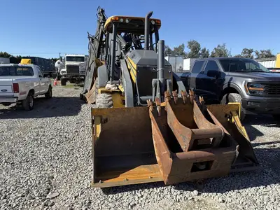 USED 2017 JOHN DEERE 410L