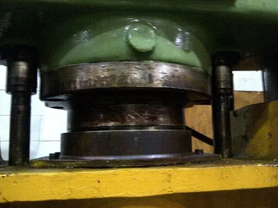 Used SACMI 200-ton Friction Screw Press Forging Presses Quebec CA | Machineco #1256368