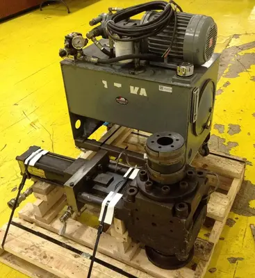 2.5" Hydraulic Screen Changer 5KE184KC205B Used