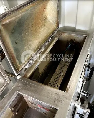 USED CONAIR GATTO DCP105C 14.3 VACUUM WATER TANK