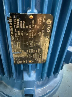 TECHTOP HYDRAULIC COREPULL PLASTICS AUXILIARY EQUIPMENT | Machinery Network (3)