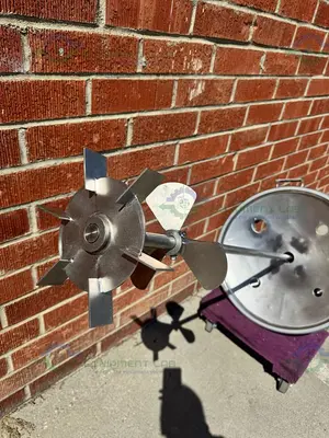 Unknown Brand 300 Liter Mixing Tank w/ Lenze 3 Phase Motor, Impeller