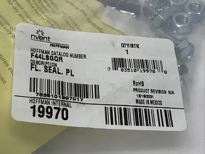 NEW HOFFMAN NVENT QUICK-RELEASE SEALING PLATE LAY-IN HINGED-COVER 4 X 4"