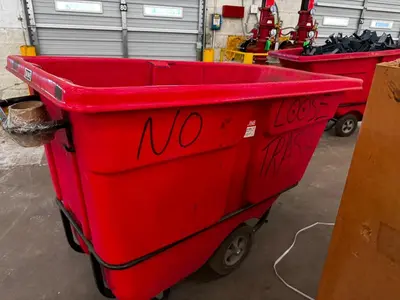 Used _UNKNOWN_ _UNKNOWN_ Maintenance Carts North Carolina US | Myron Bowling Auctioneers Inc #1543562
