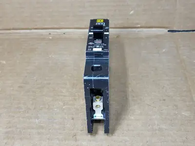 Used SCHNEIDER ELECTRIC EDB16015 Switchgears British Columbia CA | Lenmark #913576