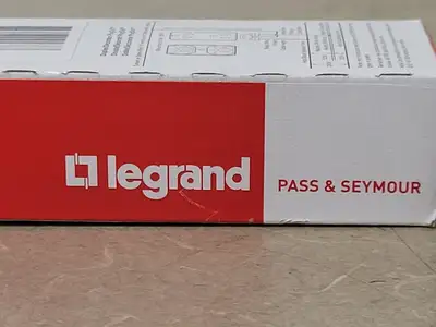 USED LEGRAND PT5362GRY