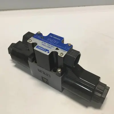 USED TOKIMEC DG4V-3-6C-M-P7-H-7-52