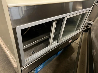 1-0575 Hill Phoenix PT-RRRS 8’ Remote Refrigerated Sushi Cooler