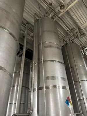 STAINLESSTANK,INC. _UNKNOWN_ Tank S/S -2000 To 3999 Gal. (H=height, L=length) | Perry Equipment (6)
