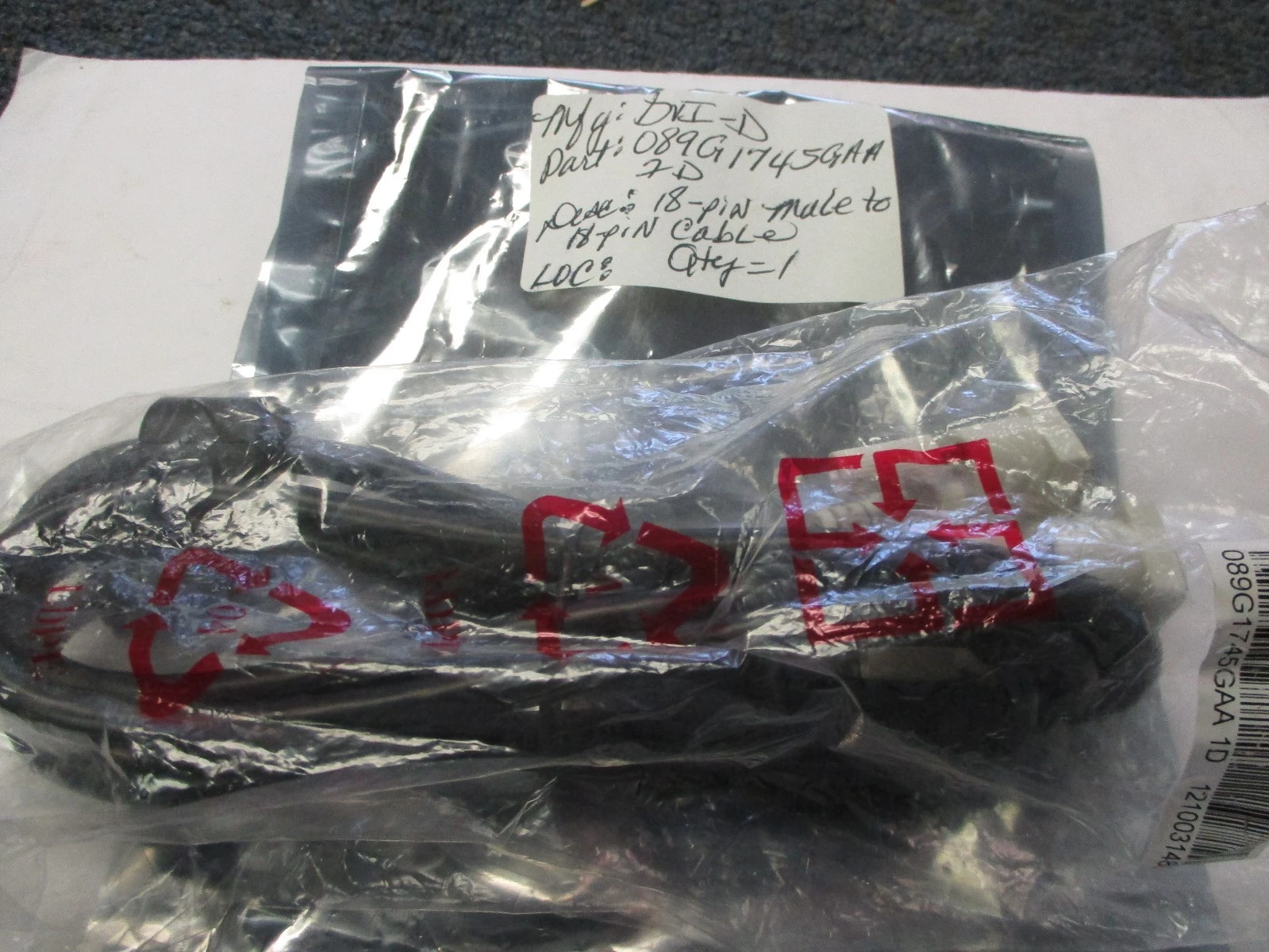 NEW DVI-D 089G1745GAA1D