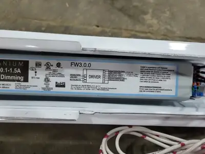 NEW DAY-BRITE FSS470L840-UNV