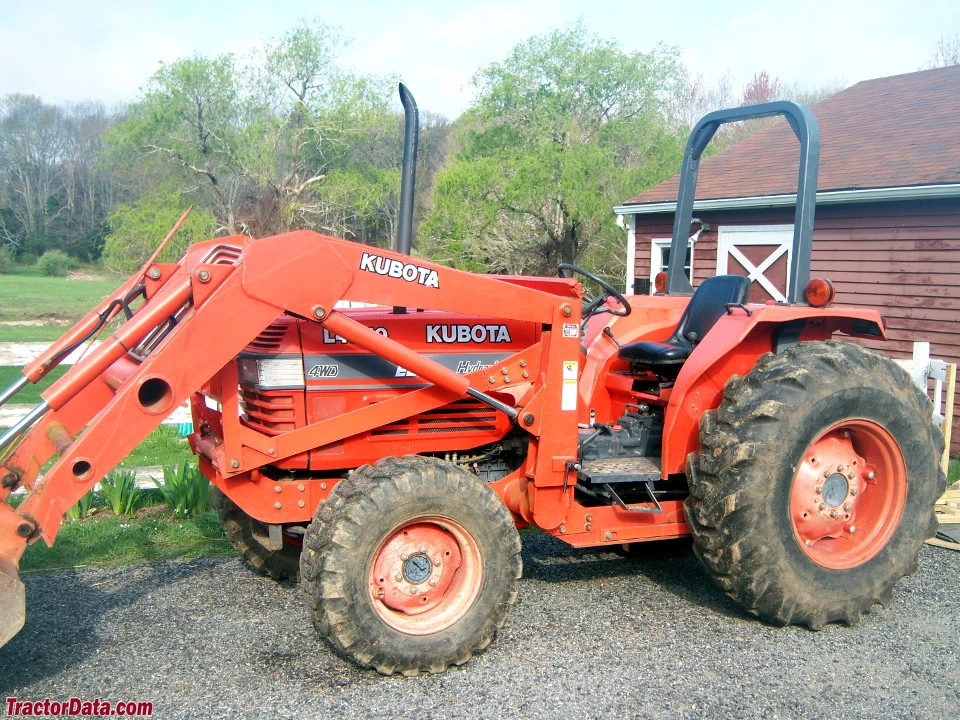 USED 2023 Kubota L4850