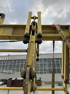 50,000 LB X 240" X 60"-120" C&F ADJUSTABLE PLATE LIFTER. STOCK # 0365324