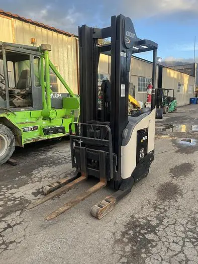 Used CROWN RR 5225-45 Reach Trucks California US | Van Aliso Enterprises Inc #715768