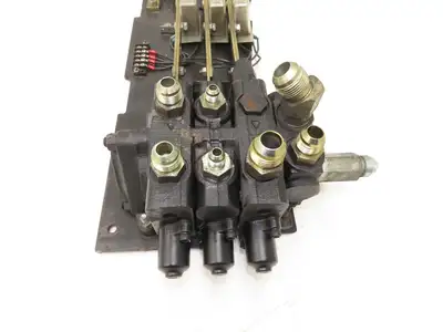 Yale Hydraulic 2-Spool 2 Lever Forklift Mast Control Valve Assembly Off ERC080