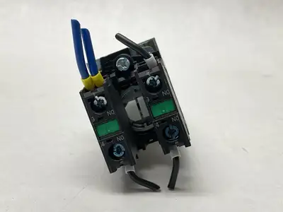 USED SIEMENS KEYLOCK SWITCH 2-POSITION 10A 500V 22.3MM