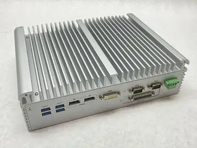 USED AXIOMTEK FANLESS EMBEDDED SYSTEM W/ INTEL® CORE™ I5-8500T