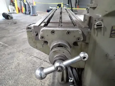 Used 1981 YEONG CHIN MACHINERY YCM Vertical Mills Ohio US | HGR 24 #1020201