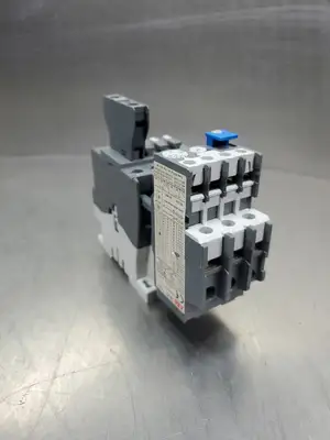 ABB A263010 45A Contactor w/A26S84S10 & CA510 Auxiliary Contactors. 4A43