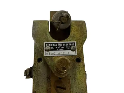 NEW GENERAL ELECTRIC IC2820-A100AB2E RELAY W/ 22D11-G25 COIL 230/240VDC