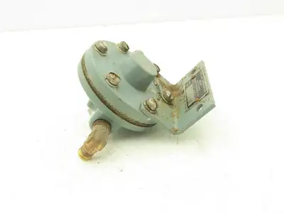 Moore Products 62V 7135S6AK 1/4" Pneumatic Constant Differential Relay