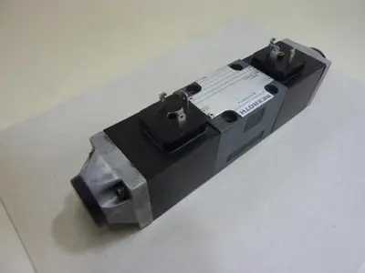 USED REXROTH 4WE6E6752BG24N9K4T07V