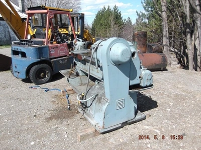USED 1961 MONARCH 18