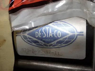 USED DESTACO 870B904711