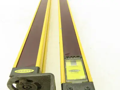 Banner SLSR14-600Q8 EZ-SCREEN Light Curtain Transmitter Receiver Set 600mm