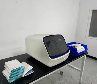 USED THERMO FISHER SCIENTIFIC SEQSTUDIO