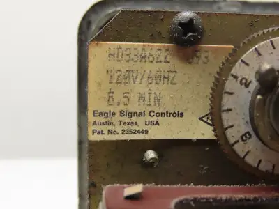 Eagle Signal HD32A622 120V 5.5 Minute Timer Relay