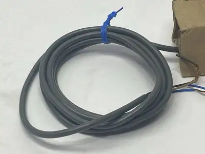 E2B-M30LN30-WZ-C1 | Omron  Inductive Proximity Sensor 2m - New Other