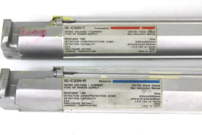 USED KEYENCE SL-C32H-R AND SL-C32H-T
