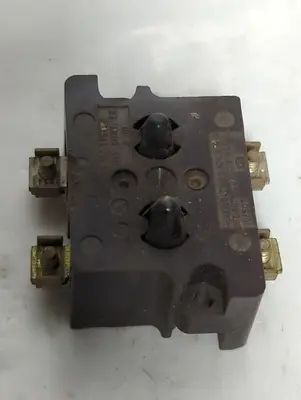New | in-Stock CUTLER-HAMMER 10250 Contact Blocks Ohio US | Surplus Asset Holdings #1578867
