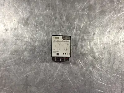 USED ALLEN-BRADLEY 700-HA32A1