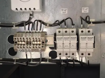 Power Distribution Center (PDC) - 600 Amp Main Breaker
