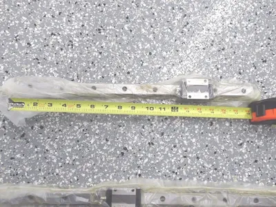 NEW IKO LWES20 C1R820/F S15692A01 LINEAR BEARINGS ON 18 AND 32 INCH RAILS