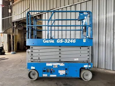 USED 2016 GENIE GS-3246