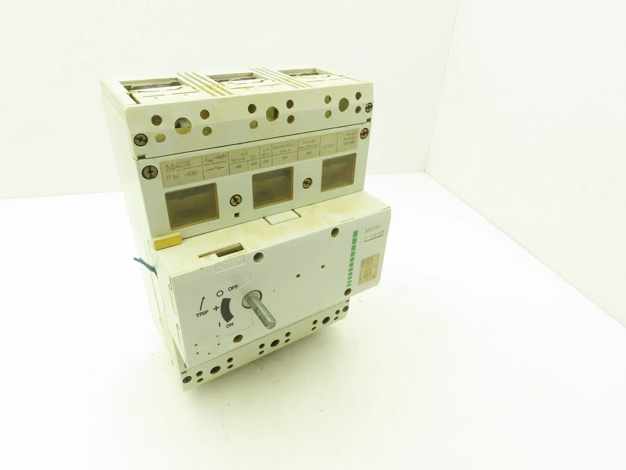 Moeller P10-630 Circuit Breaker 800A 690VAC 3 Pole W/Disconnect Mechanism DNZM10