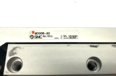 MXH16-30 | SMC  Pneumatic Compact Slide Cylinder Table 0.7MPa Max - Used