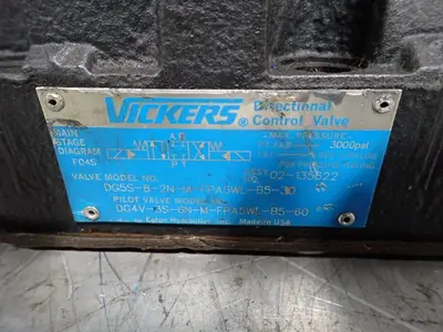 USED VICKERS DG5S82NMFPA5WLB530