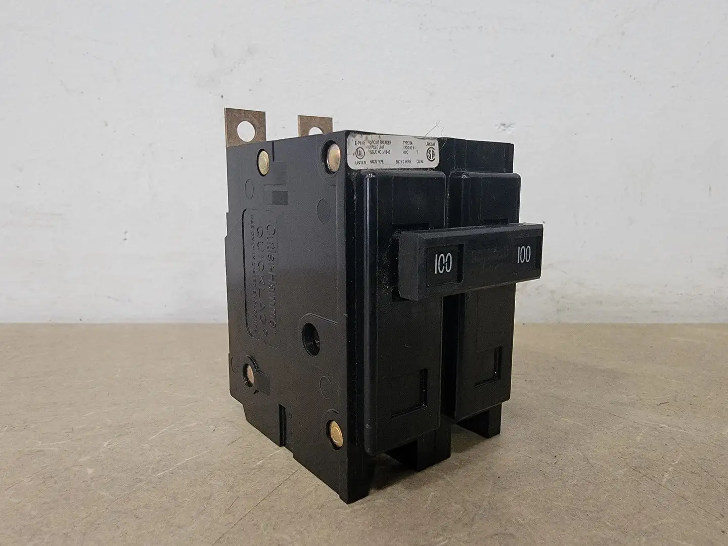 Used CUTLER-HAMMER BA2100 Switchgears British Columbia CA | Lenmark #239057