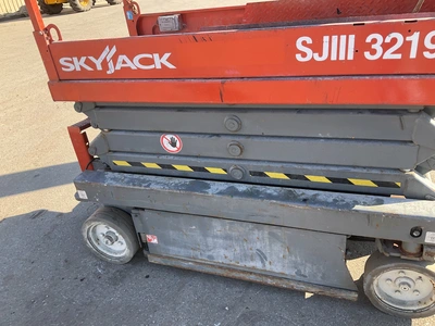 Used SKYJACK 3219 ELECTRIC SCISSOR LIFT Scissor Lifters Michigan US | Miedema Asset Management Group #1761438
