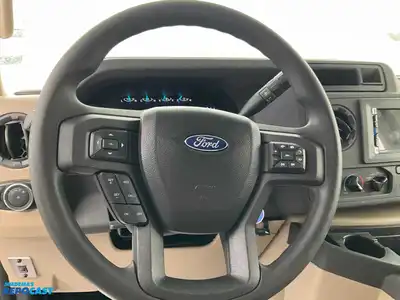 USED 2022 FORD /THOR MOTOR COACH E-350 SUPER DUTY FOUR WINDS 22E
