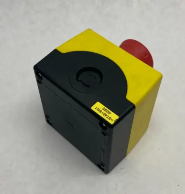 USED SIEMENS SIRIUS ACT PLASTIC EMERGENCY STOP HOUSING ASSEMBLY